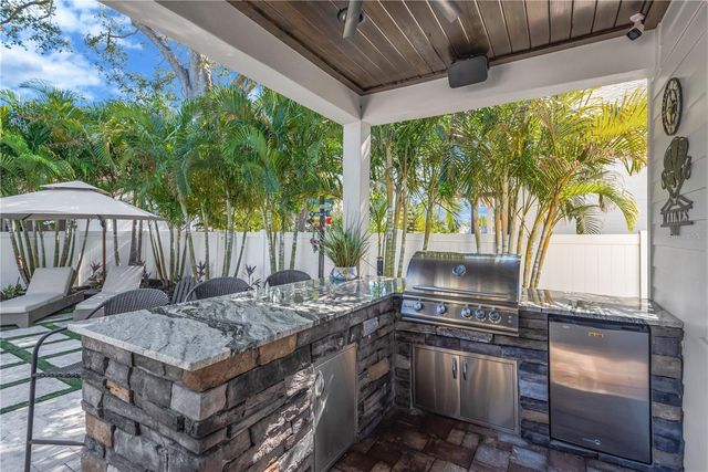 6214 S MAIN AVENUE, Tampa, FL 33611