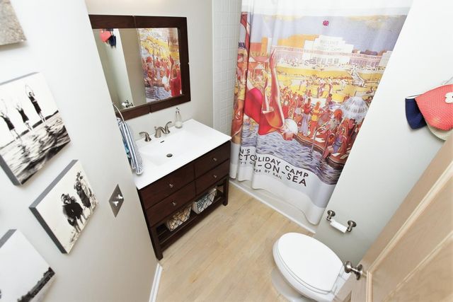 933 Doral Drive, Bartlett, IL 60103