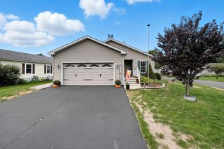 54 Sunrise Lane, Chicopee, MA 01020