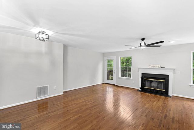 124 OLIVER CT, Purcellville, VA 20132