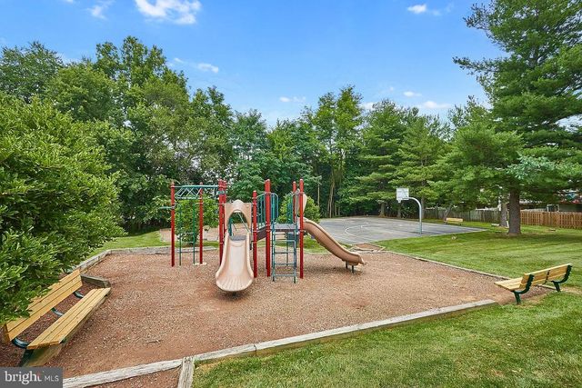 124 OLIVER CT, Purcellville, VA 20132
