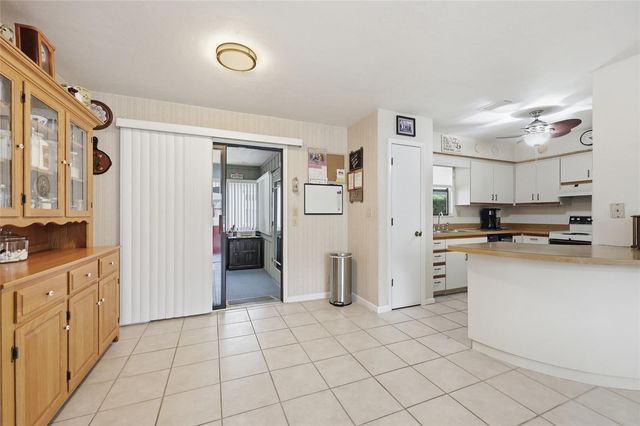 9028 NW 37TH CIRCLE, Gainesville, FL 32653