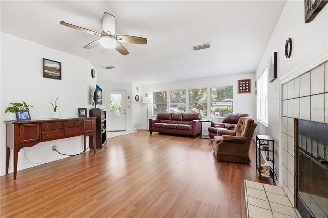 9028 NW 37TH CIRCLE, Gainesville, FL 32653