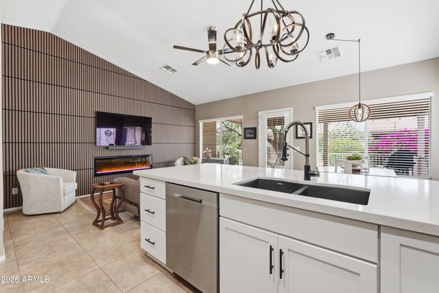 8946 E MINNESOTA Avenue, Sun Lakes, AZ 85248