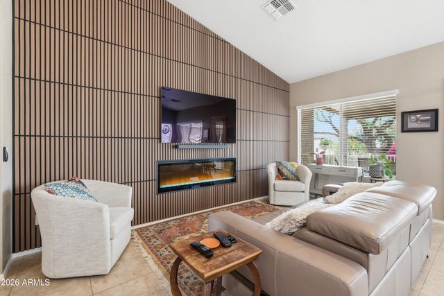 8946 E MINNESOTA Avenue, Sun Lakes, AZ 85248