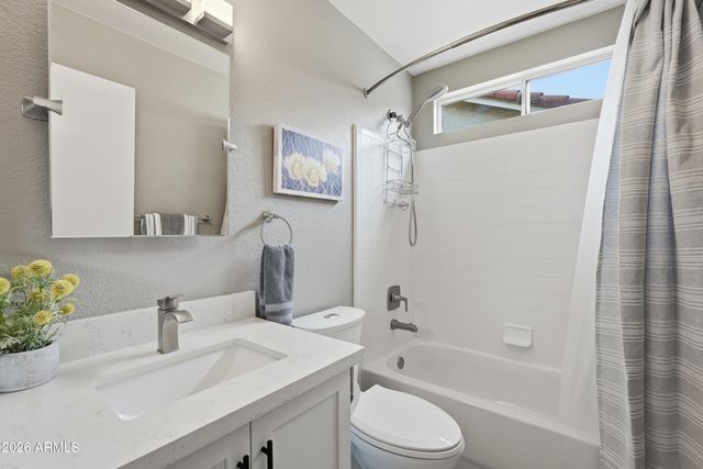 8946 E MINNESOTA Avenue, Sun Lakes, AZ 85248