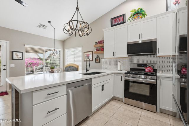 8946 E MINNESOTA Avenue, Sun Lakes, AZ 85248