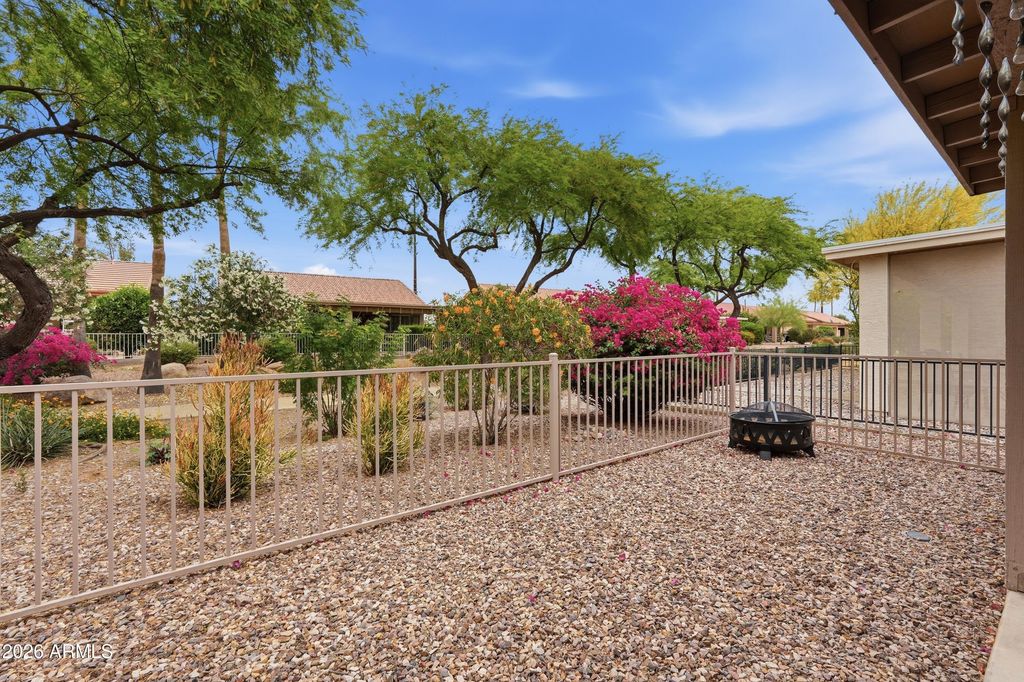 Image 28 of property listing at 8946 E MINNESOTA Avenue, Sun Lakes, AZ 85248