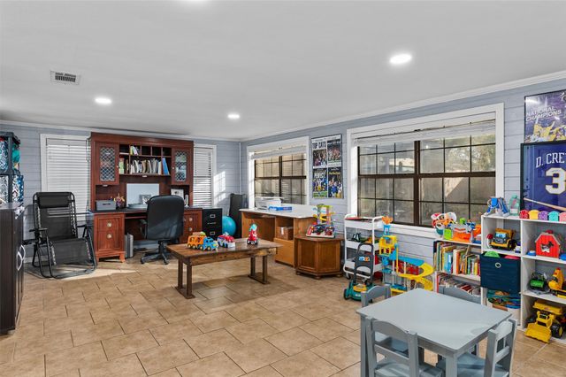 2643 Brown Street, Bossier City, LA 71111