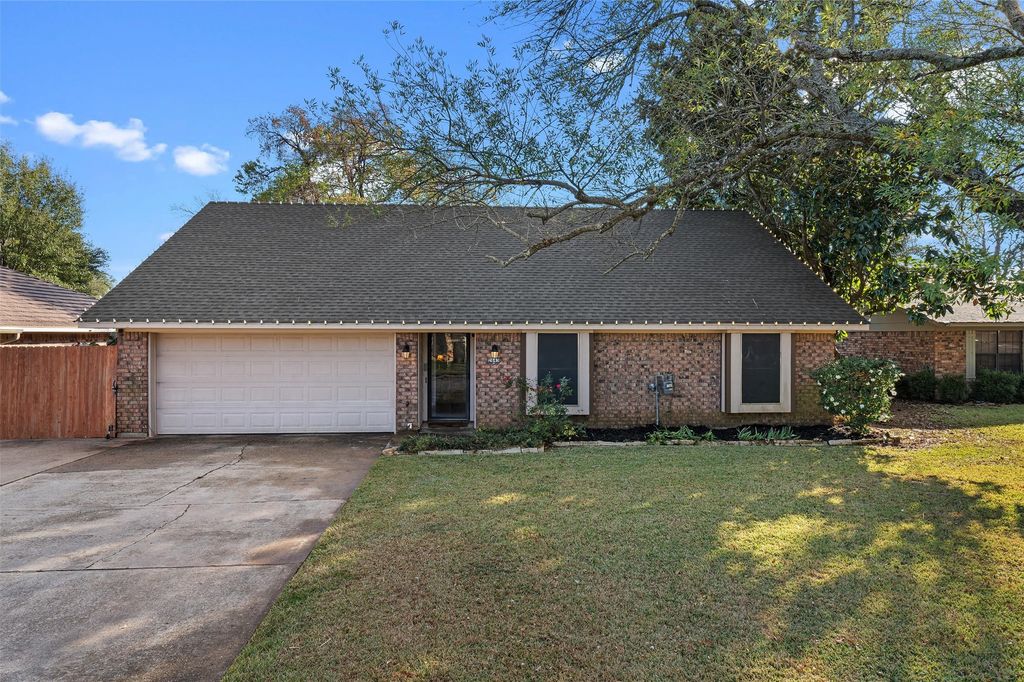 2643 Brown Street, Bossier City, LA 71111