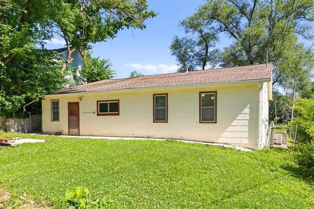 4905 Oakland Avenue, Kansas City, KS 66102