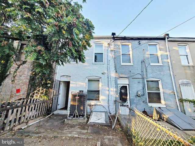 2741 W FAIRMOUNT AVE, Baltimore, MD 21223