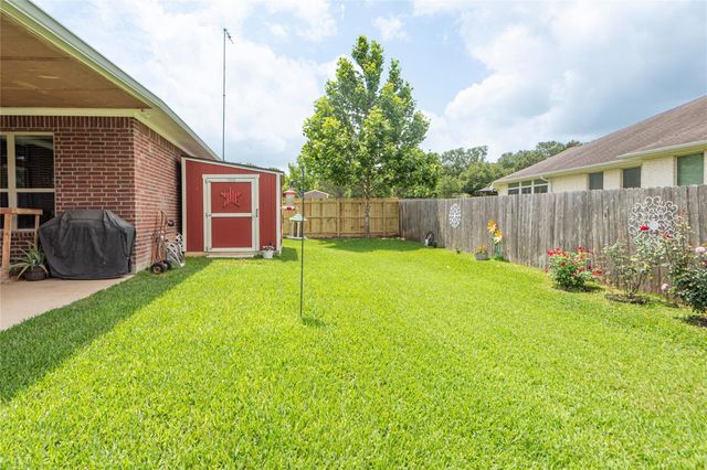 2200 Infield Court, Brenham, TX 77833