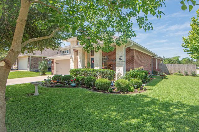2200 Infield Court, Brenham, TX 77833