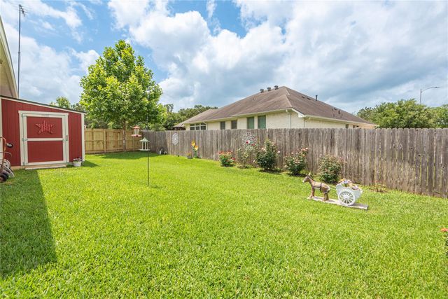 2200 Infield Court, Brenham, TX 77833