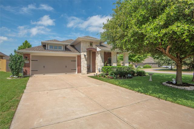 2200 Infield Court, Brenham, TX 77833