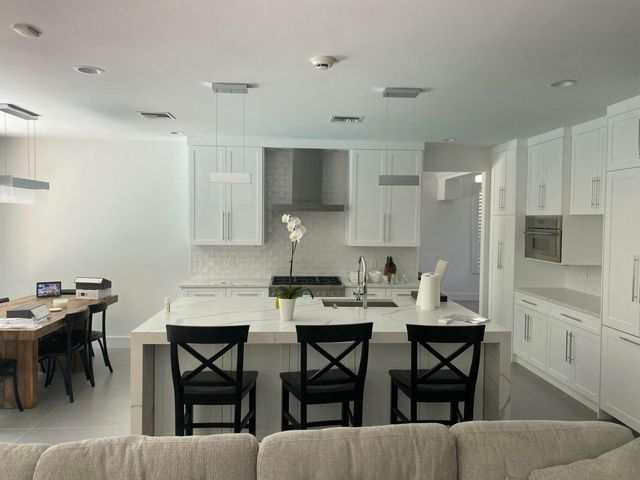 4883 N Classical Boulevard, Delray Beach, FL 33445