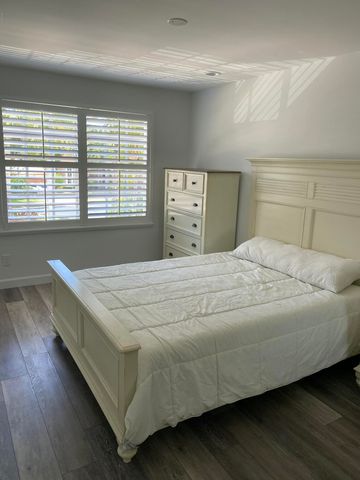 4883 N Classical Boulevard, Delray Beach, FL 33445