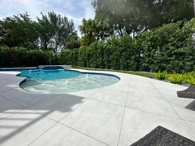 4883 N Classical Boulevard, Delray Beach, FL 33445