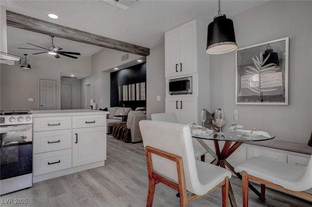 657 Thousand Oaks Drive, Las Vegas, NV 89123