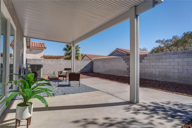 657 Thousand Oaks Drive, Las Vegas, NV 89123