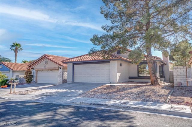 657 Thousand Oaks Drive, Las Vegas, NV 89123