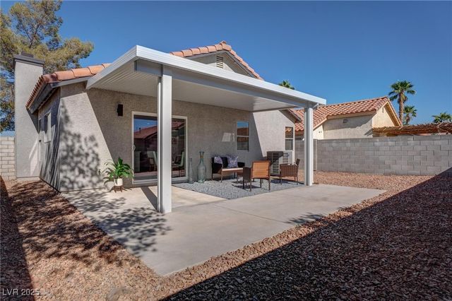 657 Thousand Oaks Drive, Las Vegas, NV 89123