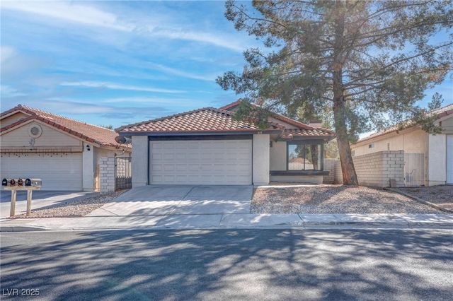 657 Thousand Oaks Drive, Las Vegas, NV 89123