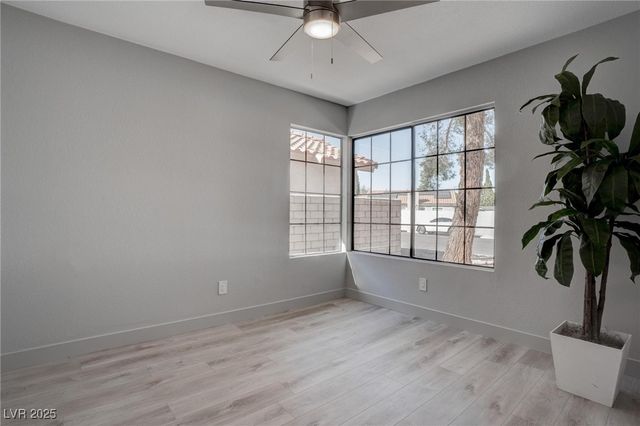 657 Thousand Oaks Drive, Las Vegas, NV 89123