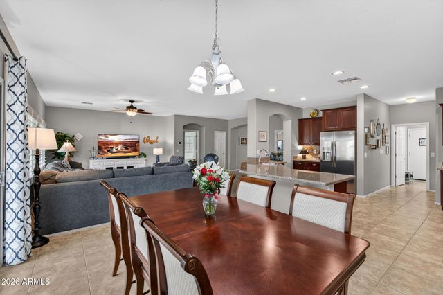 2940 E Eleana Lane, Gilbert, AZ 85298