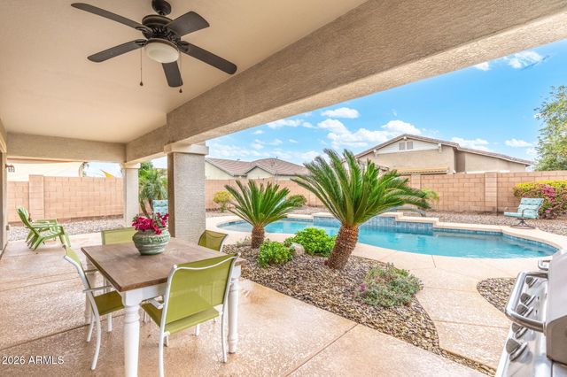 2940 E Eleana Lane, Gilbert, AZ 85298