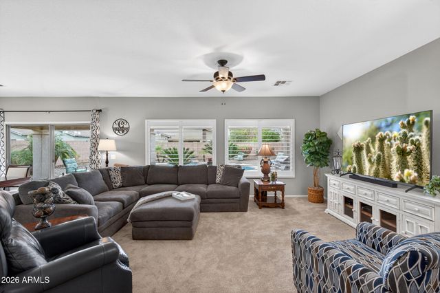 2940 E Eleana Lane, Gilbert, AZ 85298