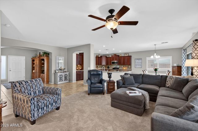 2940 E Eleana Lane, Gilbert, AZ 85298