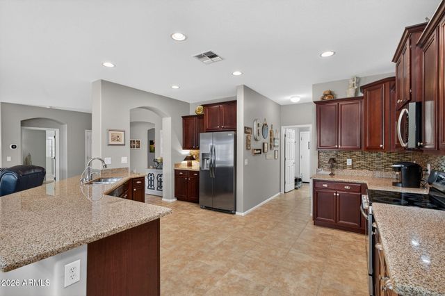 2940 E Eleana Lane, Gilbert, AZ 85298