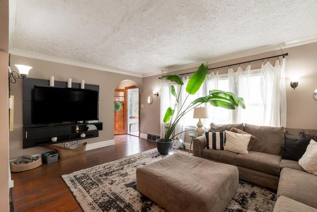 7404 23rd AVENUE, Kenosha, WI 53143