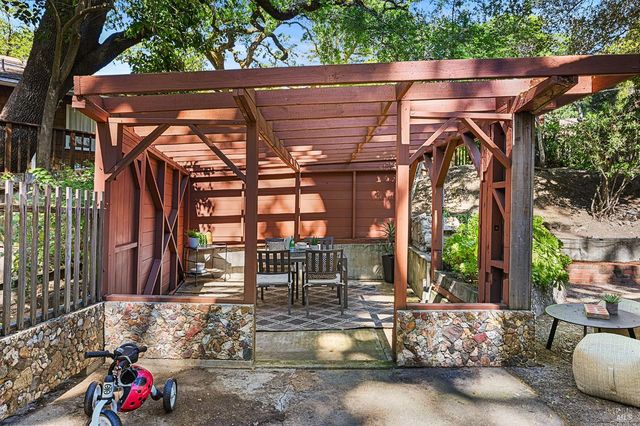 241 Floribel Ave, San Anselmo, CA 94960