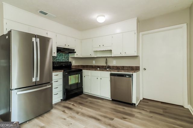 2851 Britt Drive, Douglasville, GA 30135