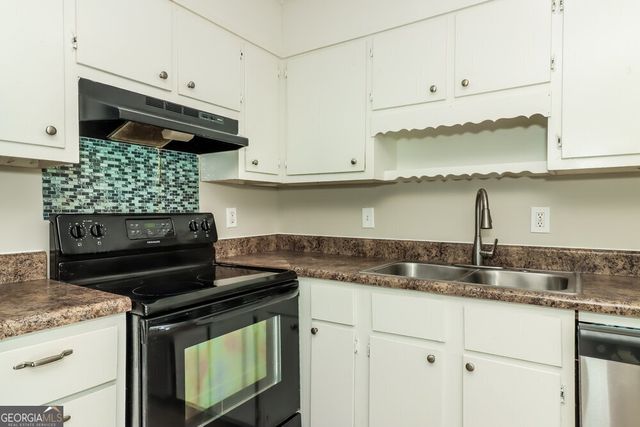 2851 Britt Drive, Douglasville, GA 30135