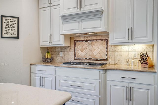 306 Creekview Terrace, Aledo, TX 76008