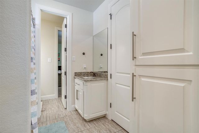306 Creekview Terrace, Aledo, TX 76008