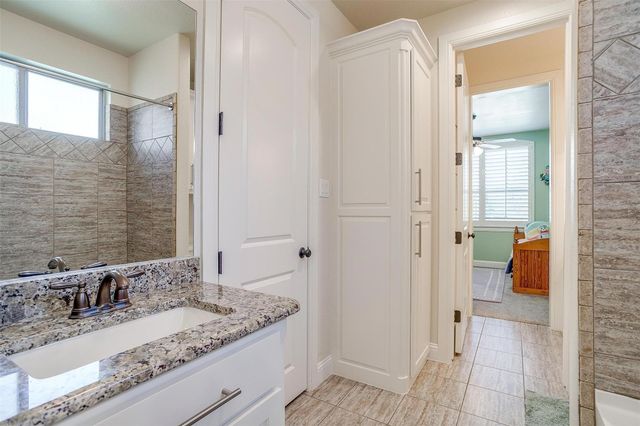 306 Creekview Terrace, Aledo, TX 76008