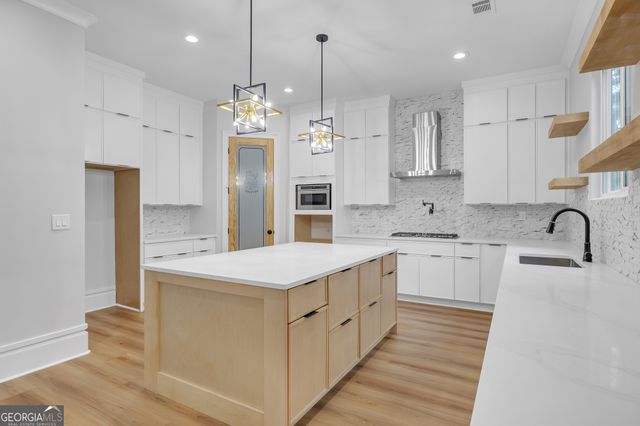 225 Valerie Circle, South Fulton, GA 30349