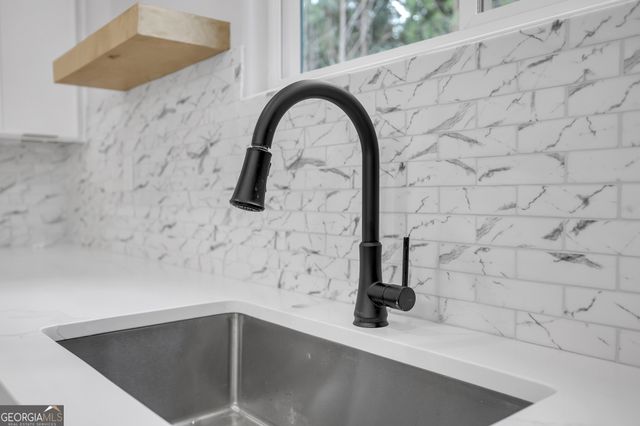 225 Valerie Circle, South Fulton, GA 30349