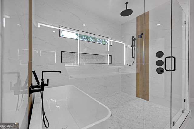 225 Valerie Circle, South Fulton, GA 30349