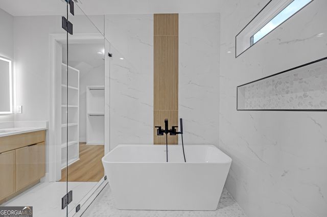 225 Valerie Circle, South Fulton, GA 30349