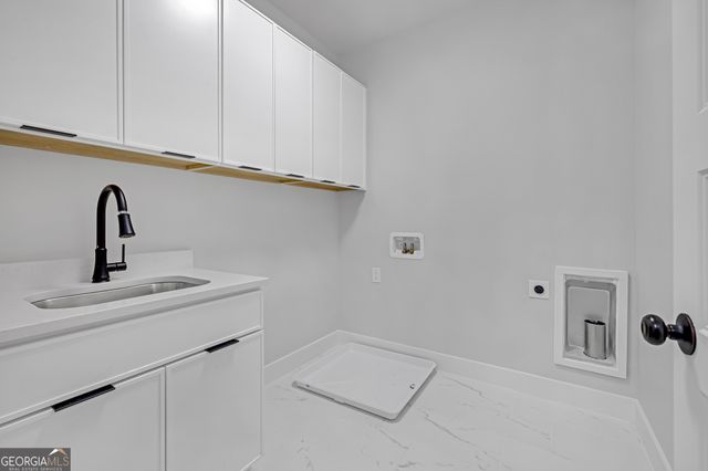 225 Valerie Circle, South Fulton, GA 30349