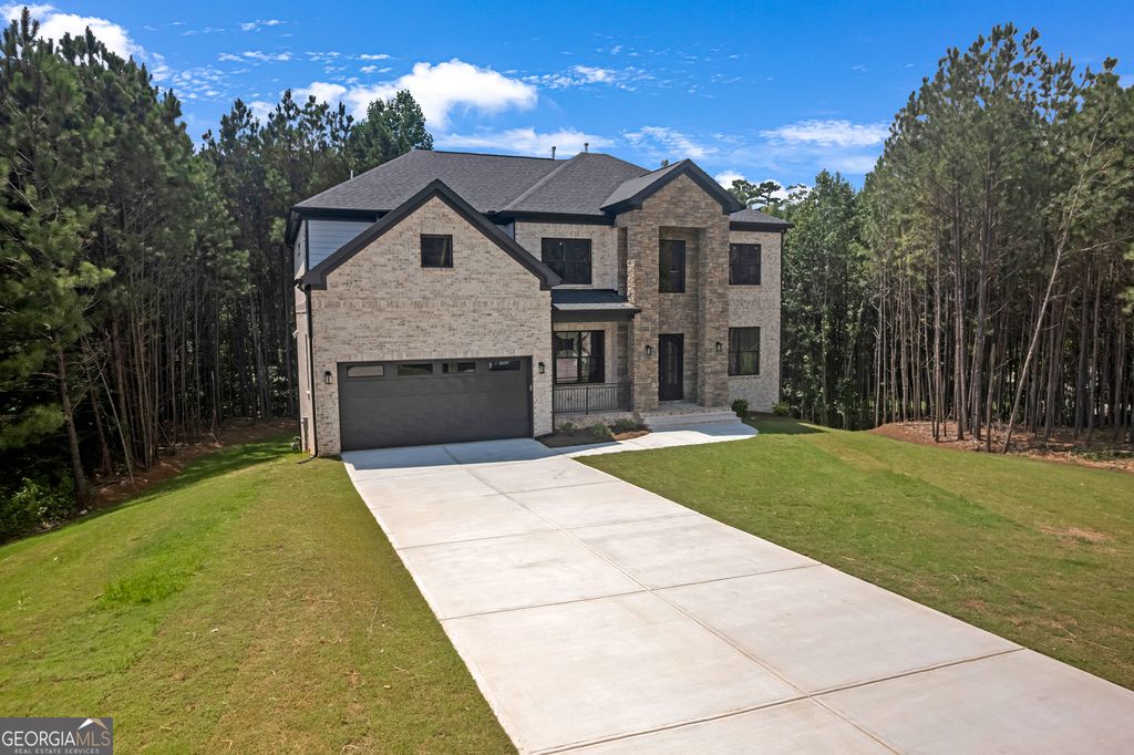 225 Valerie Circle, South Fulton, GA 30349
