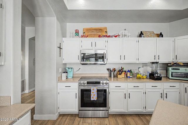 7496 S HAZELTON Lane, Tempe, AZ 85283
