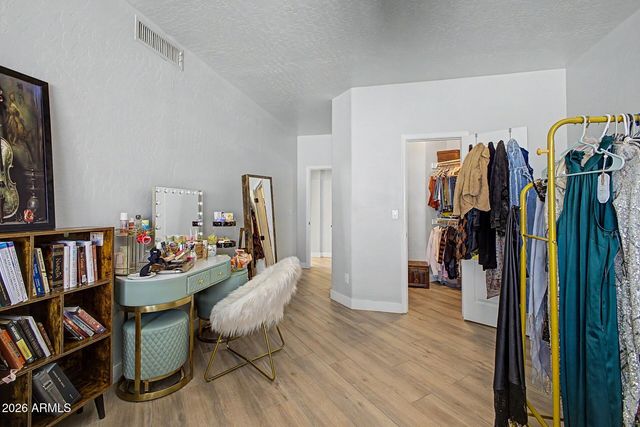 7496 S HAZELTON Lane, Tempe, AZ 85283