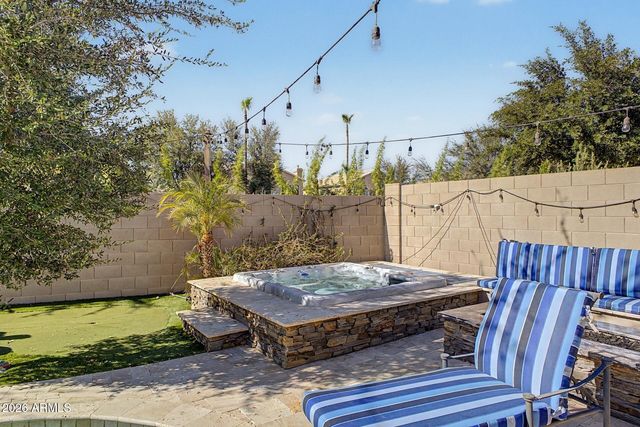 7496 S HAZELTON Lane, Tempe, AZ 85283